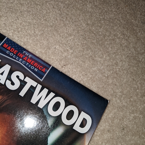 The made in America collection Clint Eastwood magazine - Picture 6 of 7